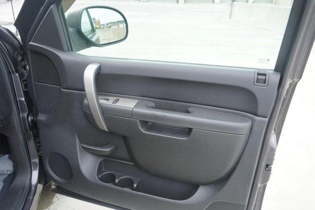 Photo of 2011 Gray Chevrolet Silverado 1500