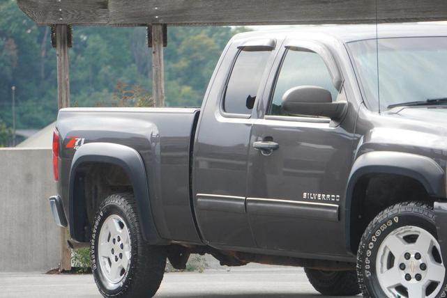 Photo of 2011 Gray Chevrolet Silverado 1500