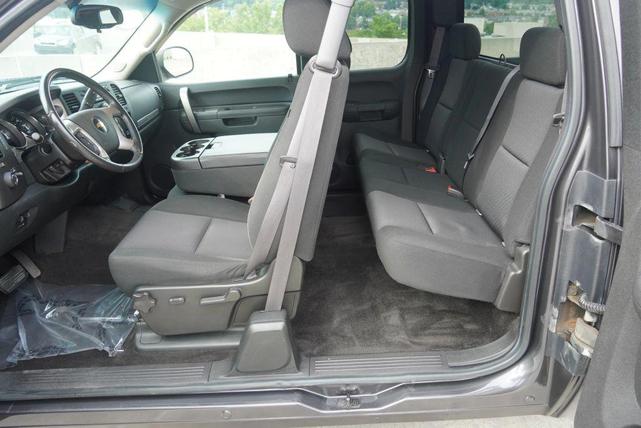 Photo of 2011 Gray Chevrolet Silverado 1500