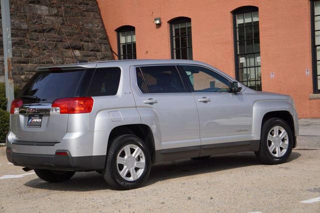 Photo of 2015 Silver GMC Terrain