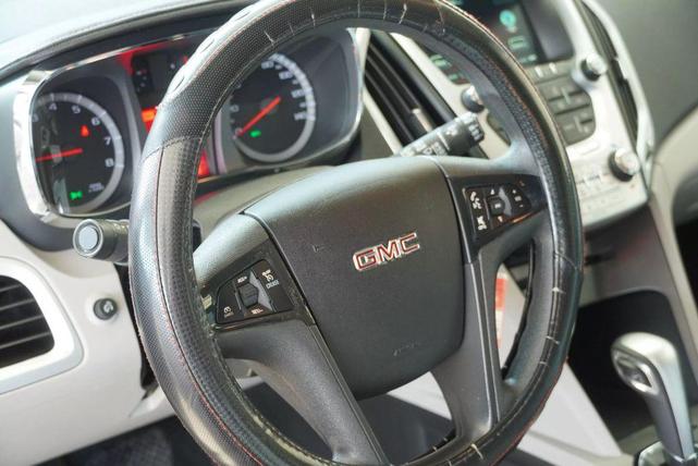 Photo of 2015 Silver GMC Terrain