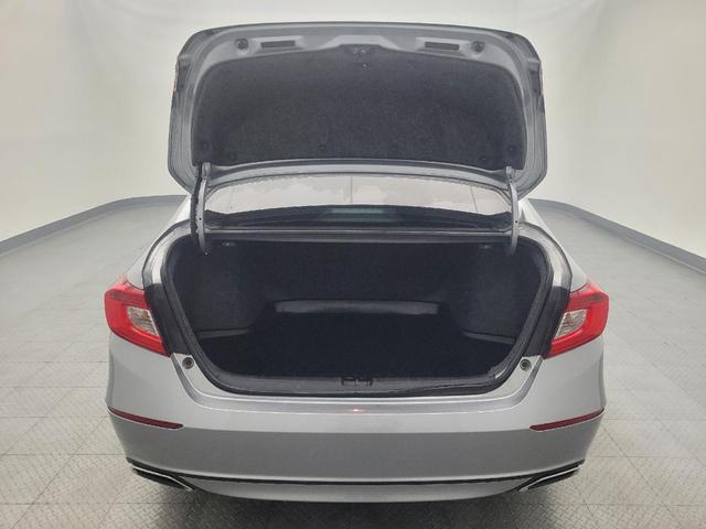 Photo of 2021 Lunar Silver Metallic Honda Accord