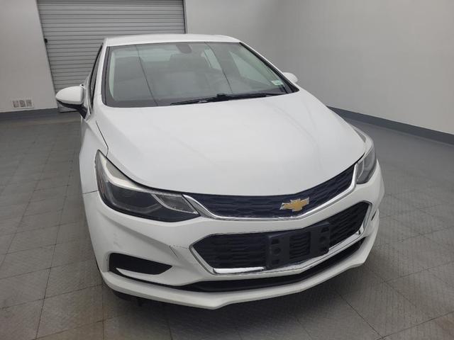 Photo of 2018 Summit White Chevrolet Cruze