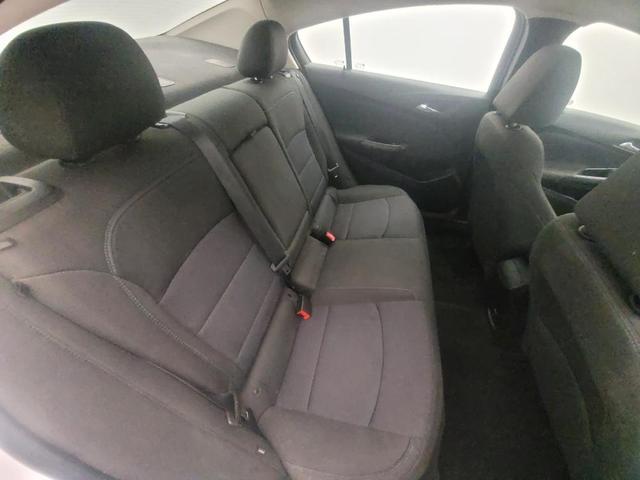 Photo of 2018 Summit White Chevrolet Cruze
