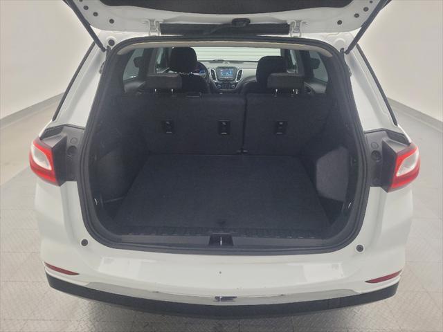 Photo of 2018 Summit White Chevrolet Equinox