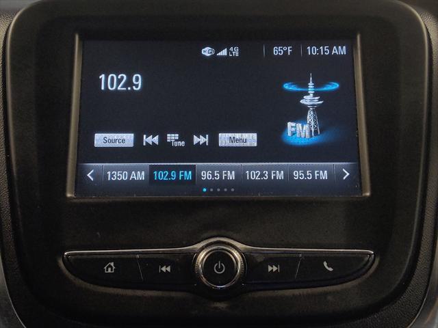 Photo of 2018 Summit White Chevrolet Equinox