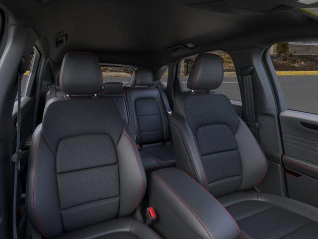 Photo of 2025 Star White Metallic Tri-Coat Ford Escape
