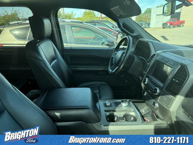 Photo of 2020 Rapid Red Metallic Tinted Clearcoat Ford Expedition