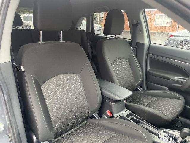 Photo of 2024 Mercury Gray Metallic Mitsubishi Outlander Sport