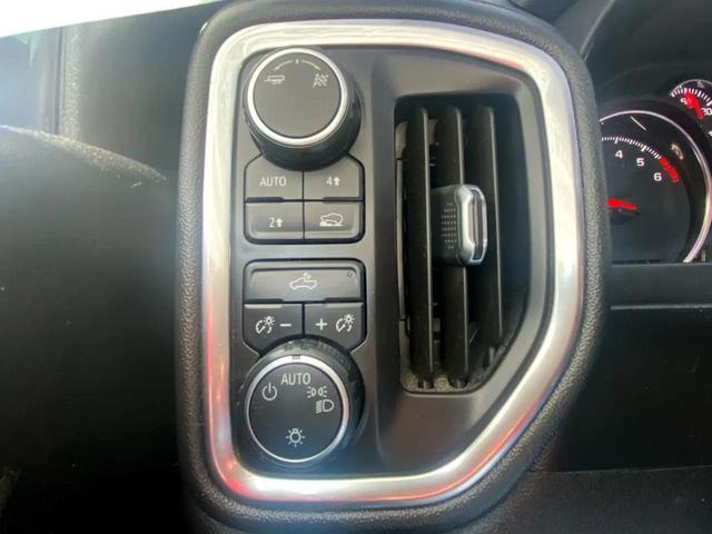Photo of 2019 Gray Chevrolet Silverado 1500
