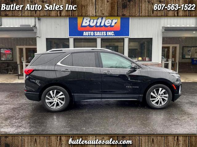 Photo of 2022 Mosaic Black Metallic Chevrolet Equinox