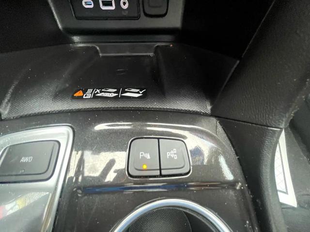 Photo of 2022 Mosaic Black Metallic Chevrolet Equinox