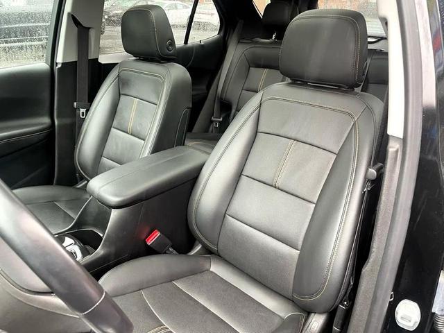 Photo of 2022 Mosaic Black Metallic Chevrolet Equinox
