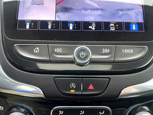 Photo of 2022 Mosaic Black Metallic Chevrolet Equinox