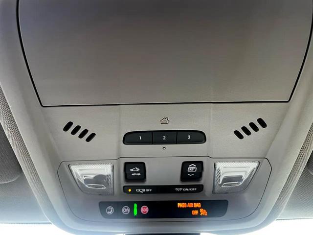 Photo of 2022 Mosaic Black Metallic Chevrolet Equinox