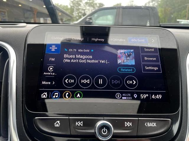 Photo of 2022 Mosaic Black Metallic Chevrolet Equinox