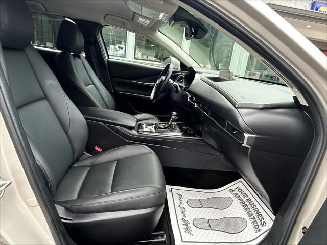 Photo of 2023 Platinum Quartz Metallic Mazda CX-30