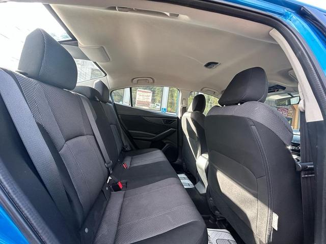 Photo of 2022 Ocean Blue Pearl Subaru Impreza