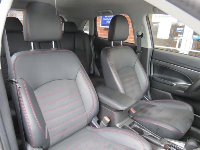 Photo of 2018 Mercury Gray Metallic Mitsubishi Outlander Sport