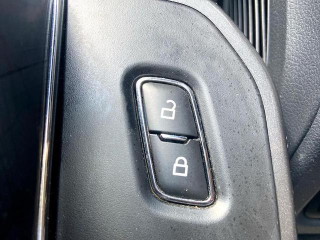 Photo of 2023 Oxford White Ford F-150