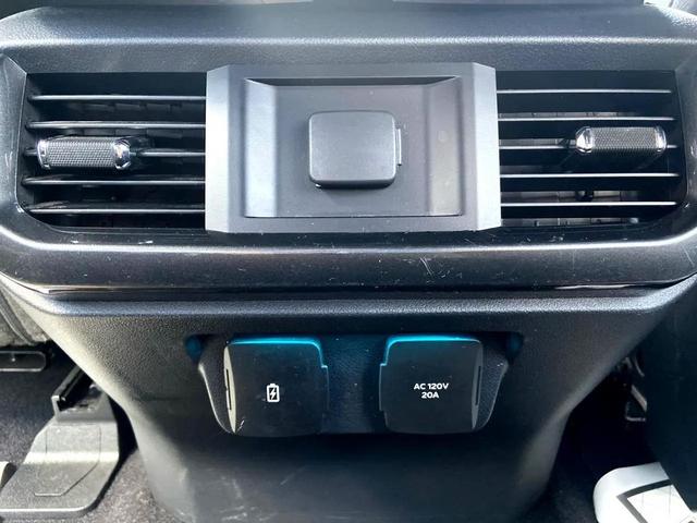 Photo of 2023 Oxford White Ford F-150
