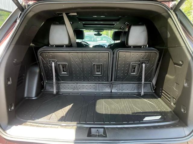 Photo of 2023 Burgundy Chevrolet Traverse