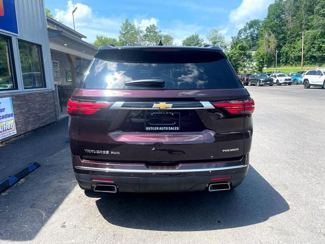 Photo of 2023 Burgundy Chevrolet Traverse