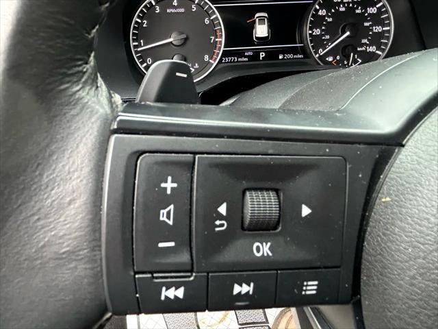 Photo of 2024 Super Black Nissan Pathfinder