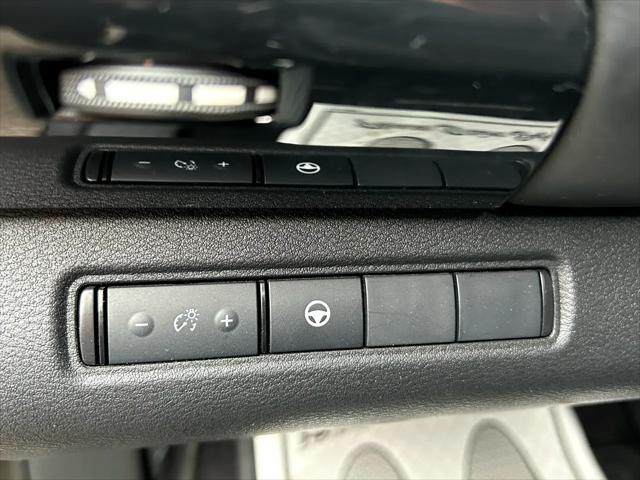 Photo of 2024 Super Black Nissan Pathfinder