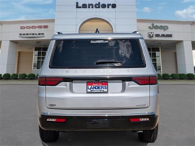 Photo of 2024 Silver Zynith Jeep Wagoneer