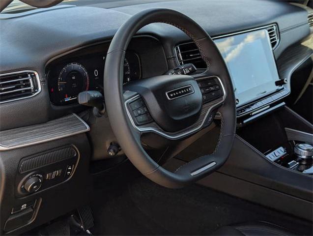 Photo of 2024 Silver Zynith Jeep Wagoneer
