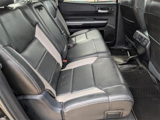Photo of 2018 Midnight Black Metallic Toyota Tundra