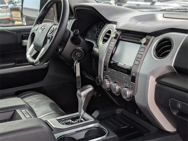 Photo of 2018 Midnight Black Metallic Toyota Tundra