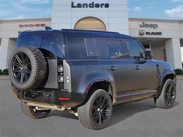 Photo of 2024 Gray Land Rover Defender