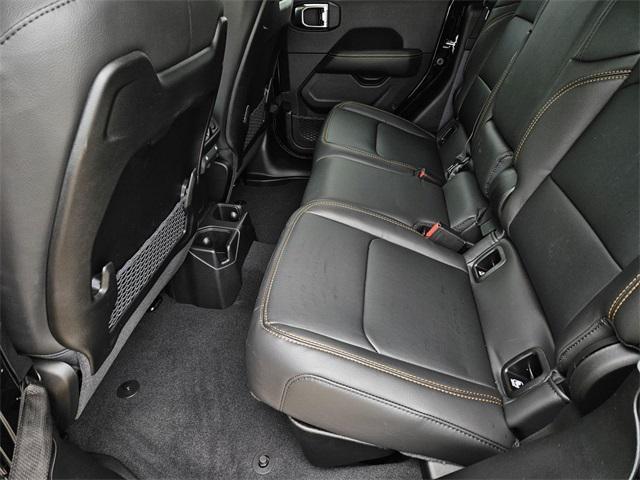 Photo of 2025 Black Clearcoat Jeep Gladiator