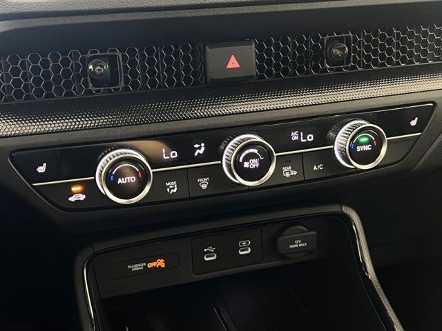 Photo of 2026 Solar Silver Metallic Honda CR-V Hybrid