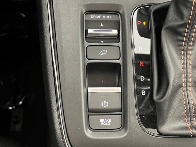 Photo of 2026 Solar Silver Metallic Honda CR-V Hybrid