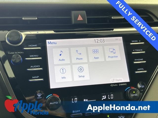Photo of 2019 Gray Toyota Camry Hybrid