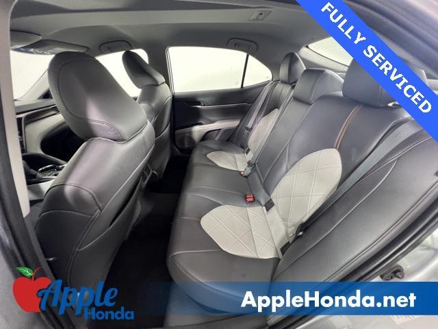 Photo of 2019 Gray Toyota Camry Hybrid