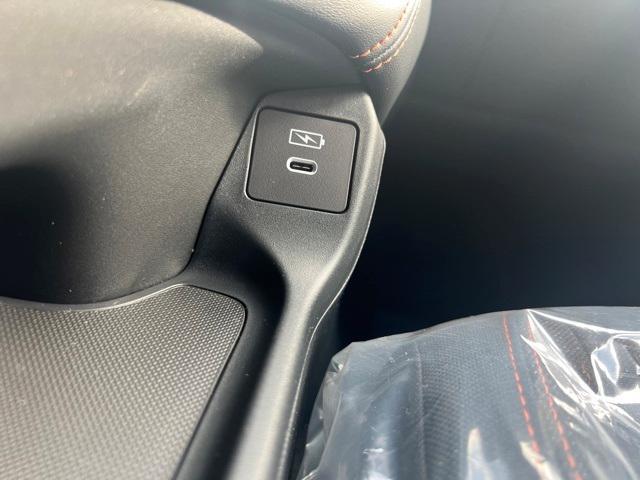 Photo of 2025 Milano Red Honda HR-V