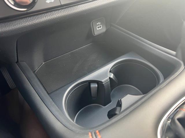 Photo of 2025 Milano Red Honda HR-V