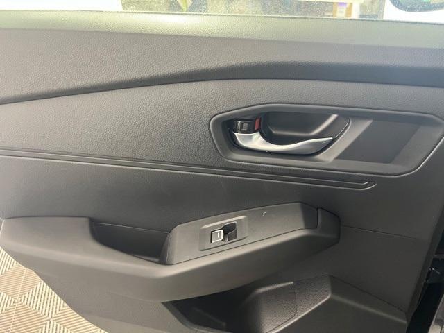 Photo of 2025 Platinum White Pearl Honda Accord