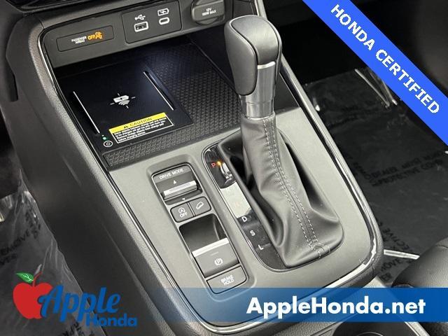 Photo of 2023 Platinum White Pearl Honda CR-V