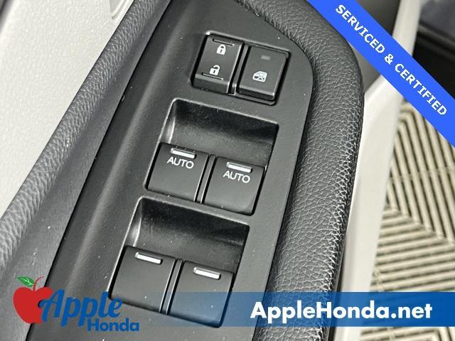 Photo of 2021 Gray Honda Pilot