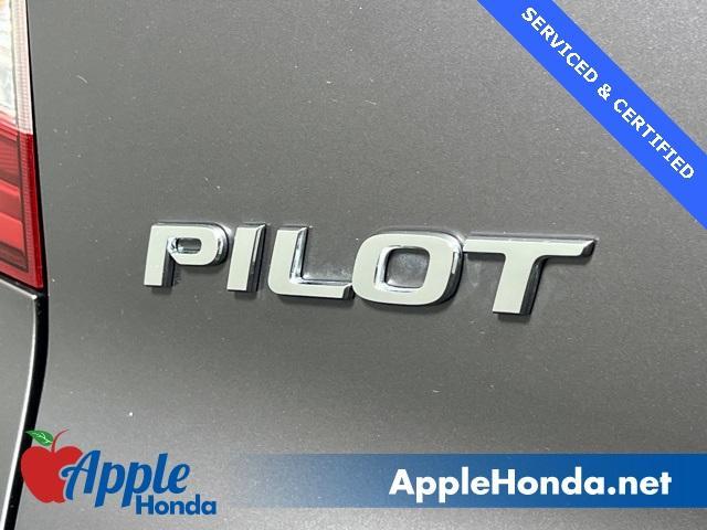 Photo of 2021 Gray Honda Pilot