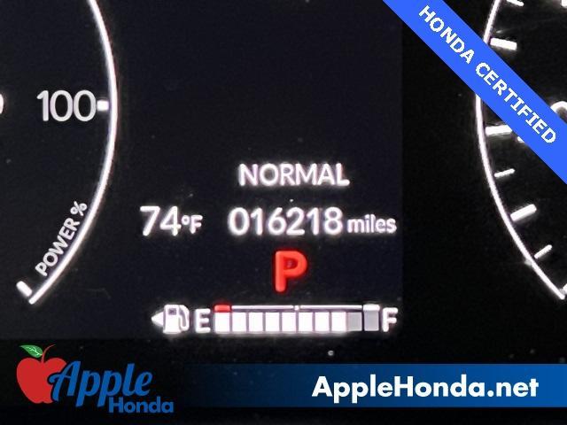 Photo of 2023 Platinum White Pearl Honda CR-V Hybrid