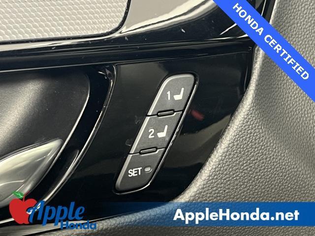 Photo of 2023 Platinum White Pearl Honda CR-V Hybrid
