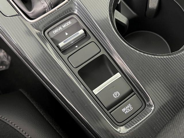 Photo of 2026 Urban Gray Pearl Honda Civic Hybrid