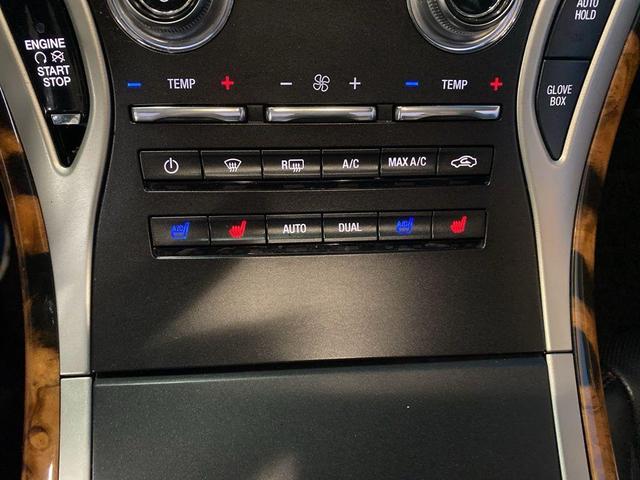 Photo of 2018 Black Lincoln MKX