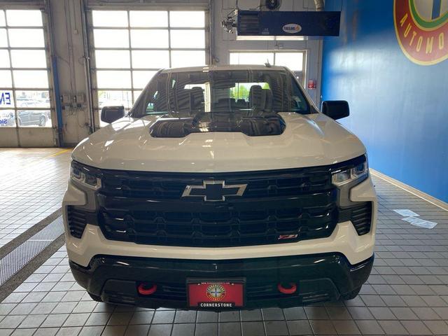Photo of 2024 White Chevrolet Silverado 1500